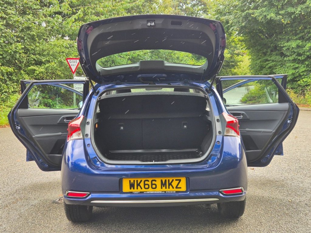 Used Toyota Auris 2016 for sale - 76535483: Photo 11