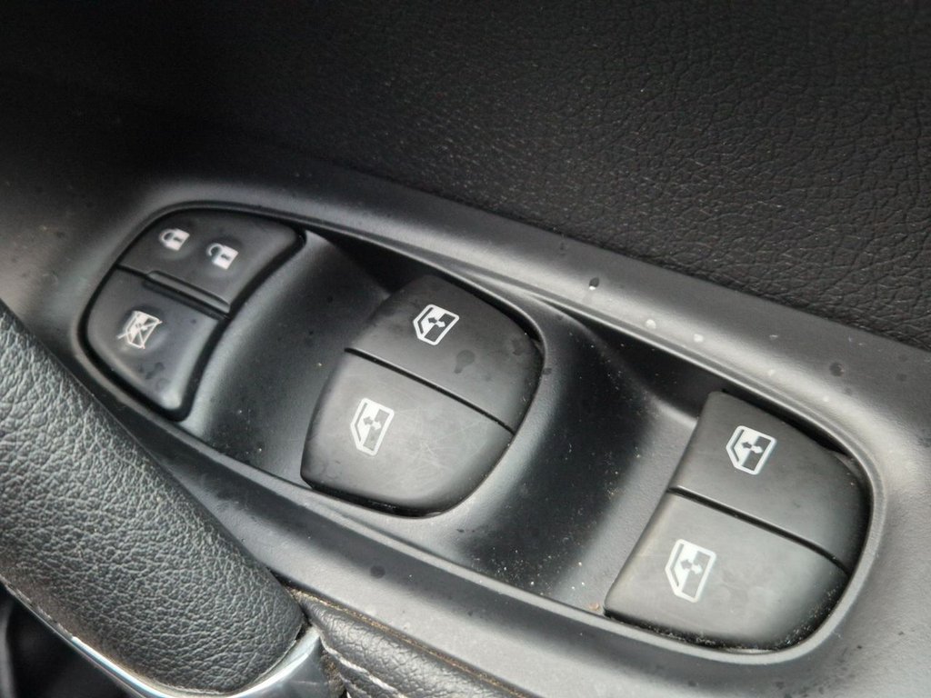 Used Nissan Qashqai 2018 for sale - 77408595: Photo 32