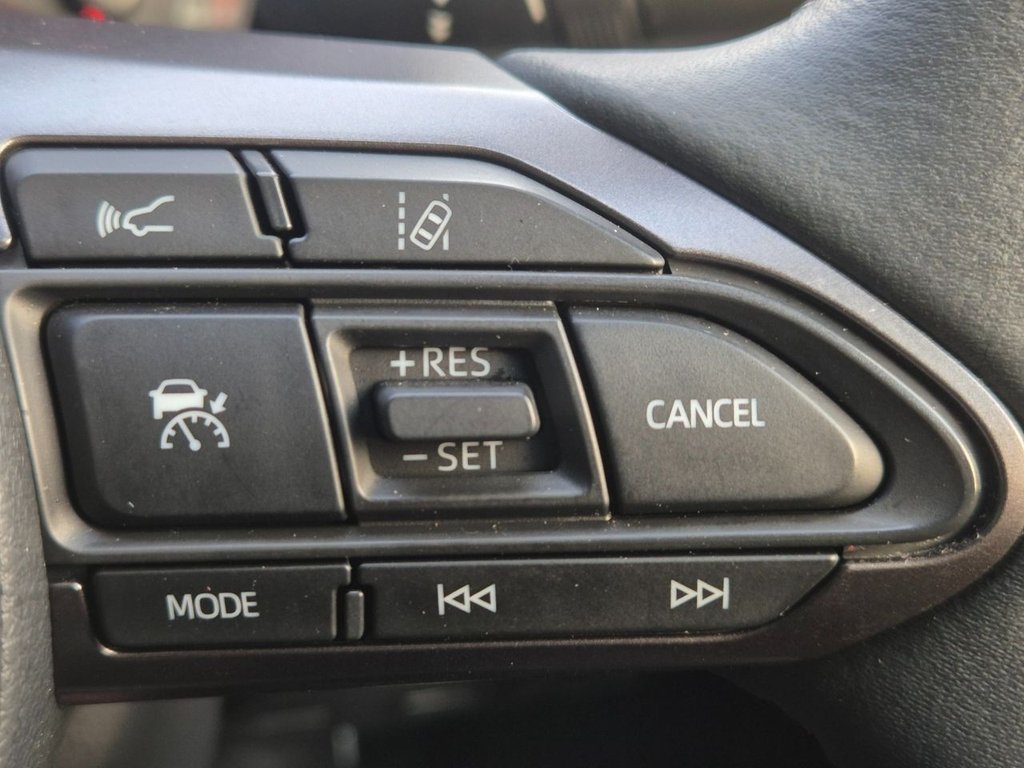 Used Toyota Yaris 2021 for sale - 77904627: Photo 37