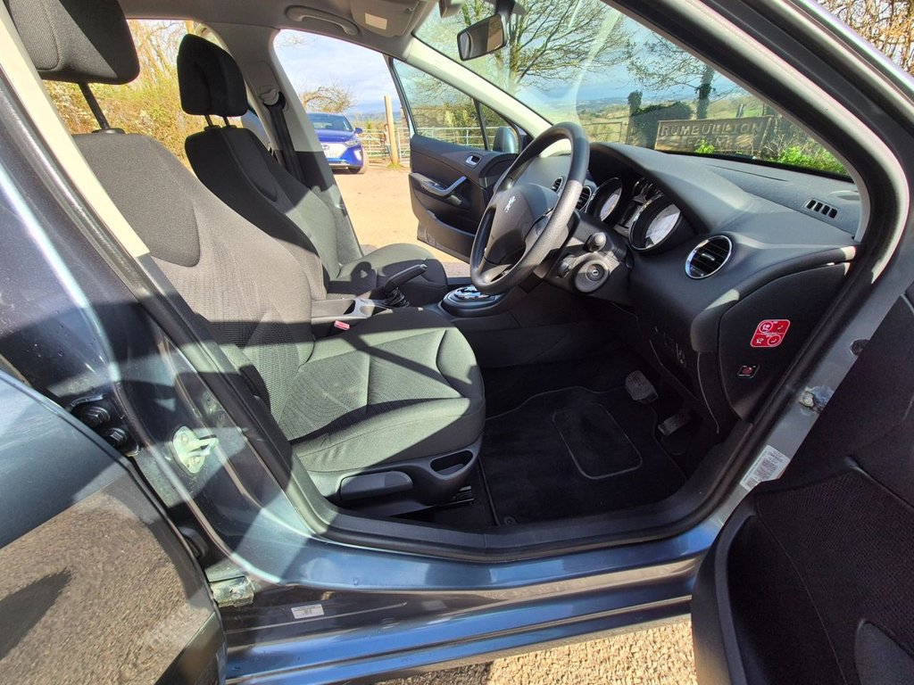 Used Peugeot 308 2009 for sale - 77826756: Photo 11