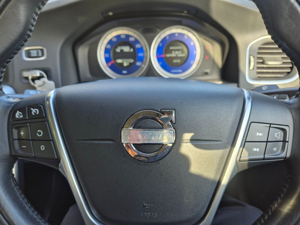 Used Volvo S60 2011 for sale - 76356520: Photo 16