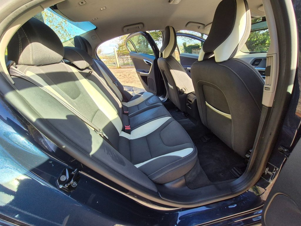 Used Volvo S60 2011 for sale - 76356520: Photo 9