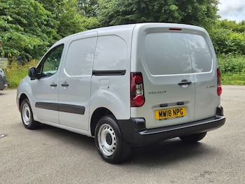 Used Peugeot Partner 2018 for sale - 78943319: Photo