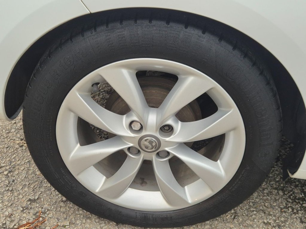 Used Vauxhall ADAM 2014 for sale - 77422698: Photo 35