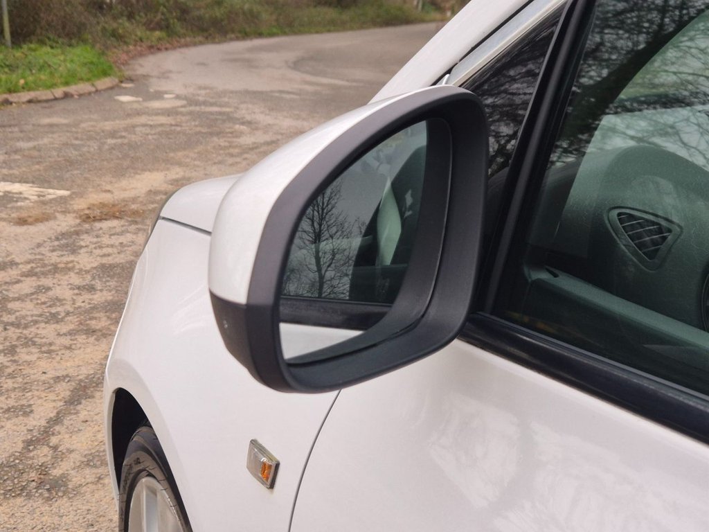 Used Vauxhall ADAM 2014 for sale - 77422698: Photo 42