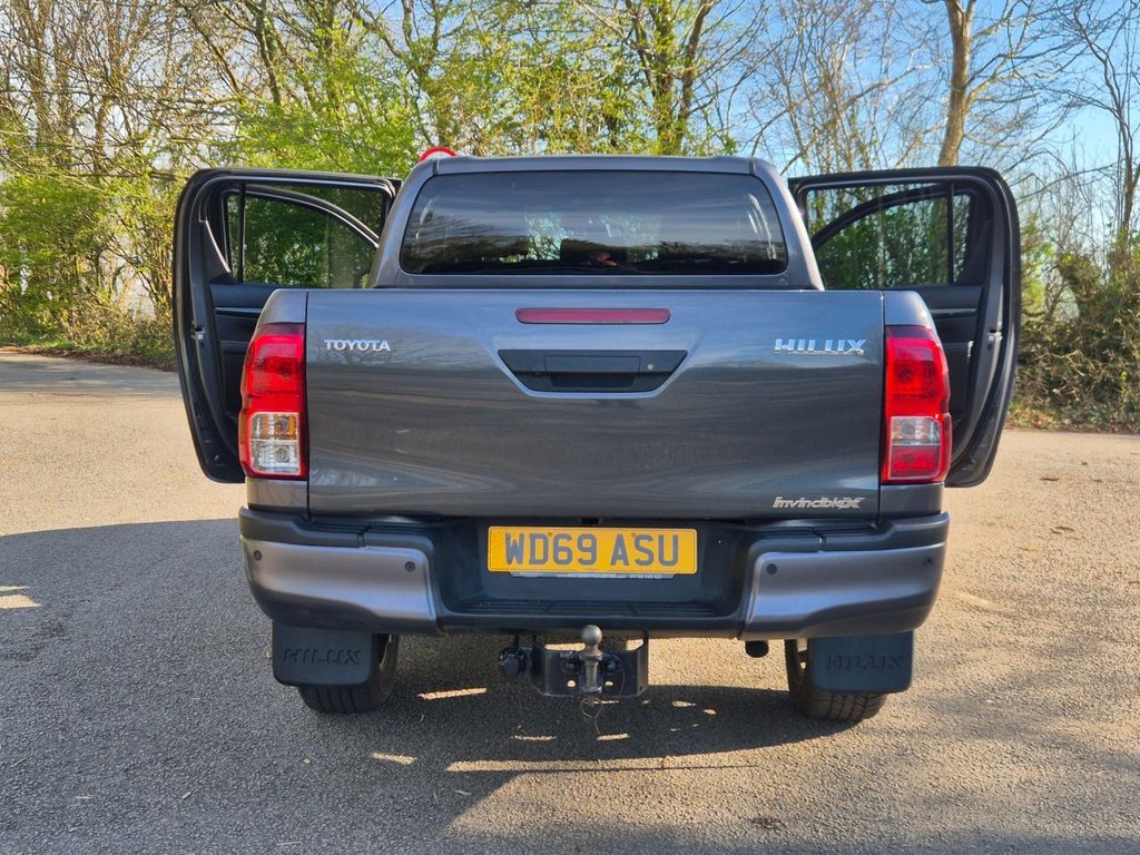 Used Toyota Hilux 2020 for sale - 77935988: Photo 12
