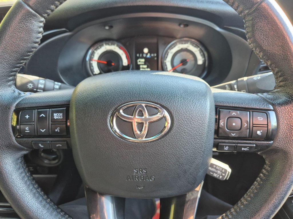 Used Toyota Hilux 2020 for sale - 77935988: Photo 18