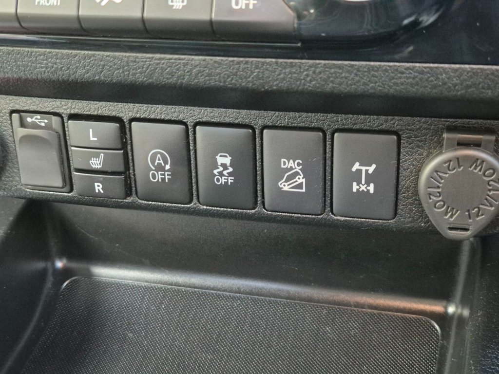 Used Toyota Hilux 2020 for sale - 77935988: Photo 26