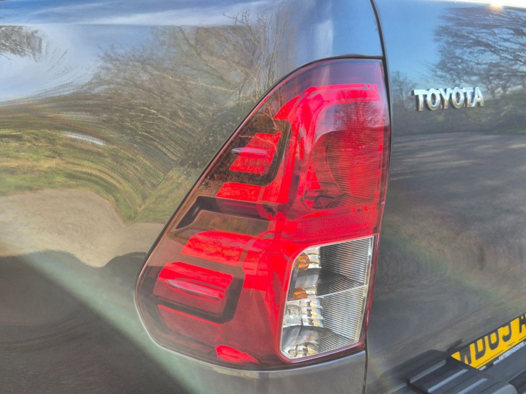 Used Toyota Hilux 2020 for sale - 77935988: Photo 35