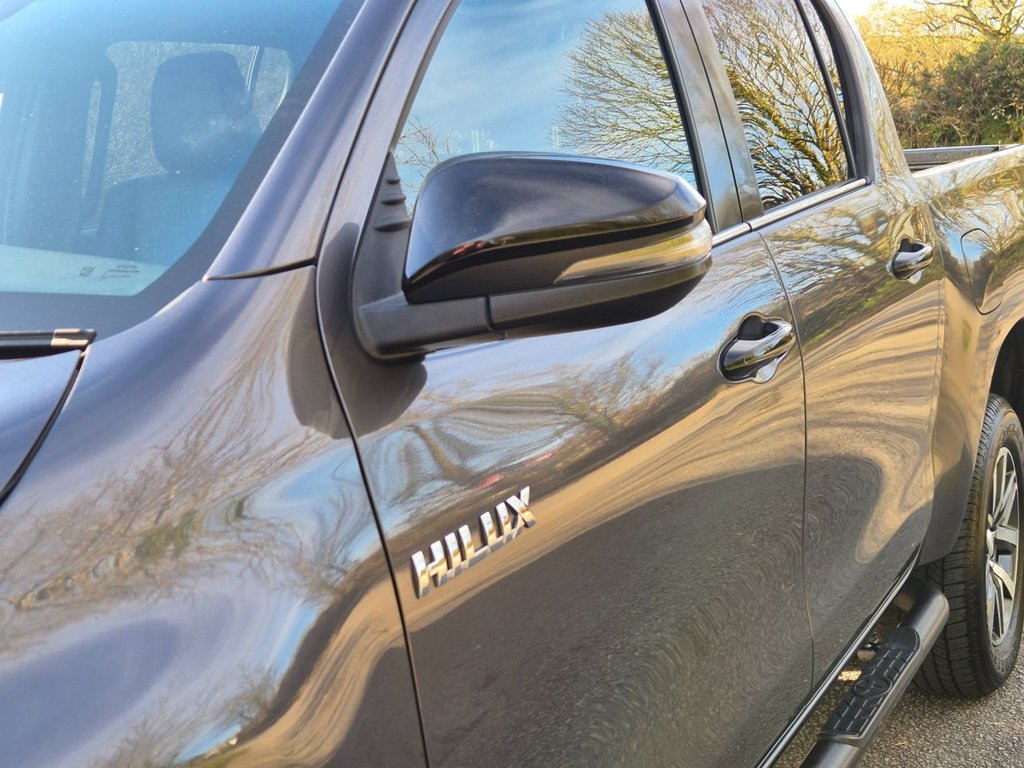 Used Toyota Hilux 2020 for sale - 77935988: Photo 41