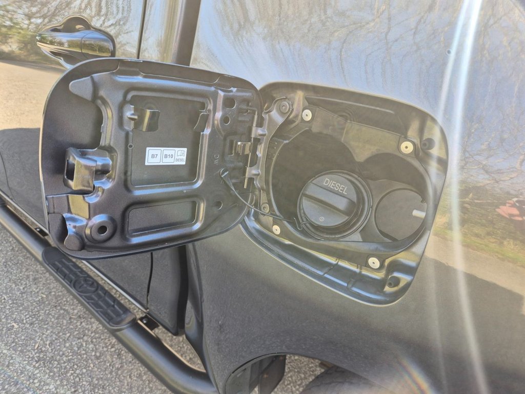 Used Toyota Hilux 2020 for sale - 77935988: Photo 50