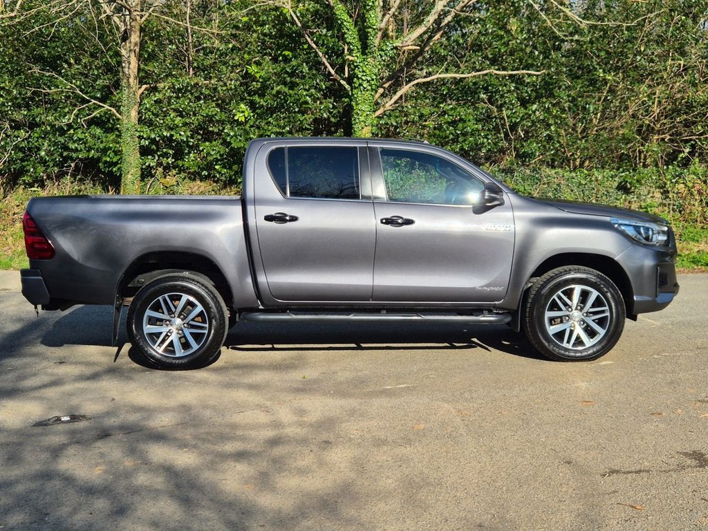 Used Toyota Hilux 2020 for sale - 77935988: Photo 8