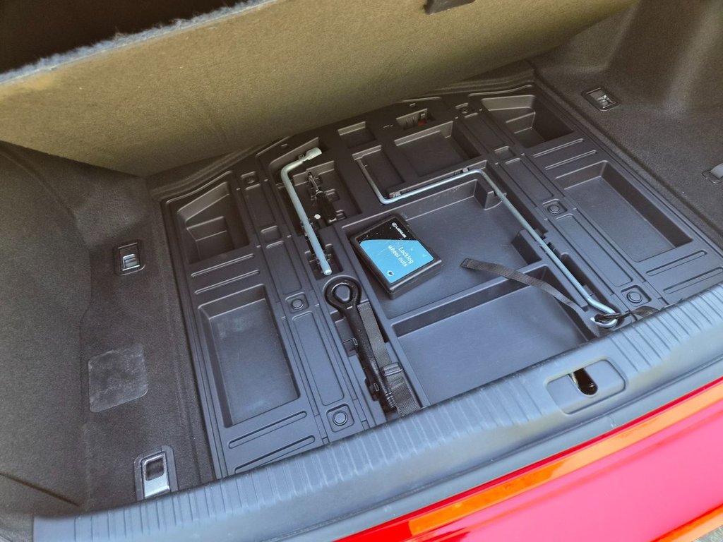 Used Lexus IS 2016 for sale - 78153770: Photo 42