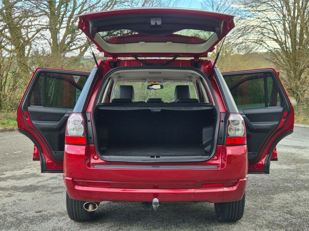 Used Land Rover Freelander 2011 for sale - 77608472: Photo 12