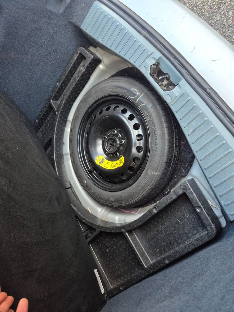 Used Ford C-Max 2013 for sale - 77236479: Photo 17