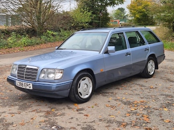 Used Mercedes-Benz E Class 1994 for sale - 77919677: Photo