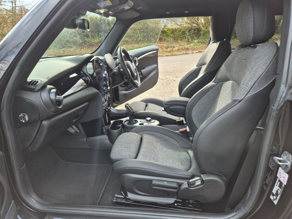 Used MINI Hatch 2021 for sale - 77849535: Photo 15