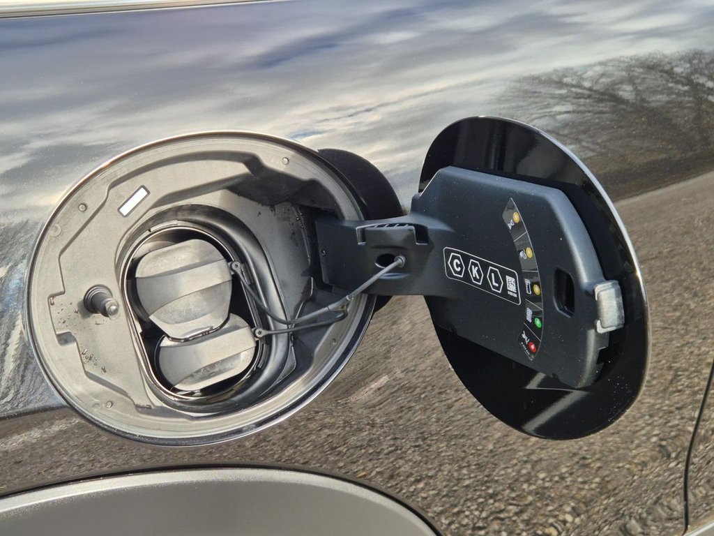 Used MINI Hatch 2021 for sale - 77849535: Photo 44