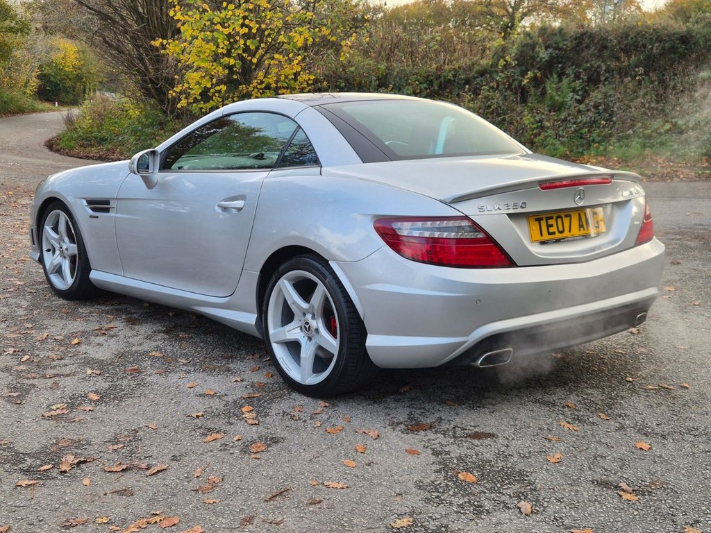Used Mercedes-Benz SLK 2012 for sale - 76509999: Photo 17