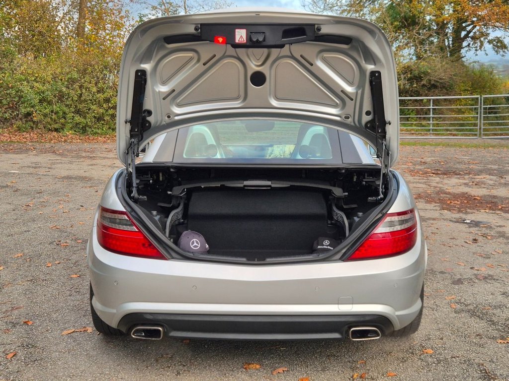 Used Mercedes-Benz SLK 2012 for sale - 76509999: Photo 42