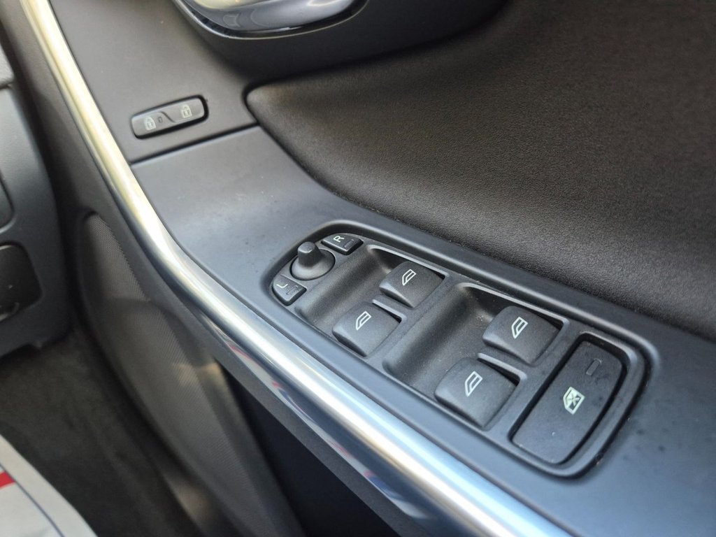 Used Volvo S60 2011 for sale - 76496260: Photo 25