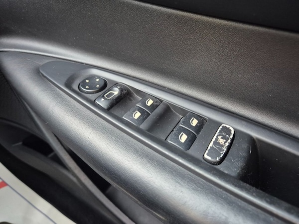 Used Citroen C4 2007 for sale - 76210857: Photo 21