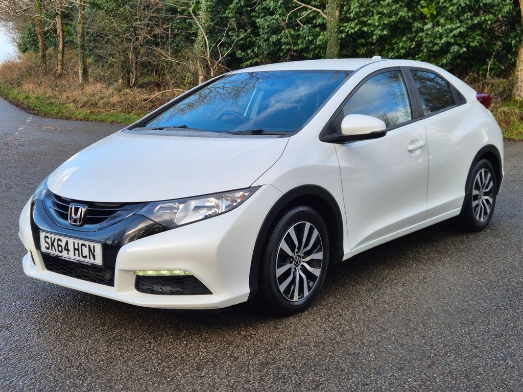 Used Honda Civic 2014 for sale - 77236324: Photo 2