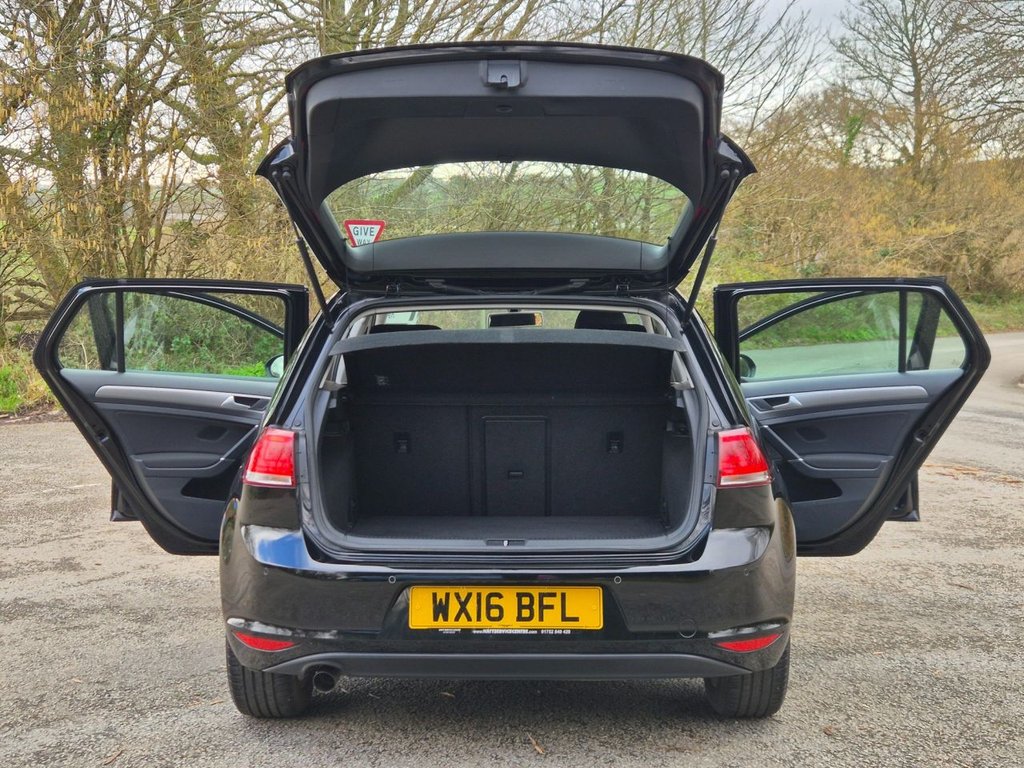 Used Volkswagen Golf 2016 for sale - 77654609: Photo 12