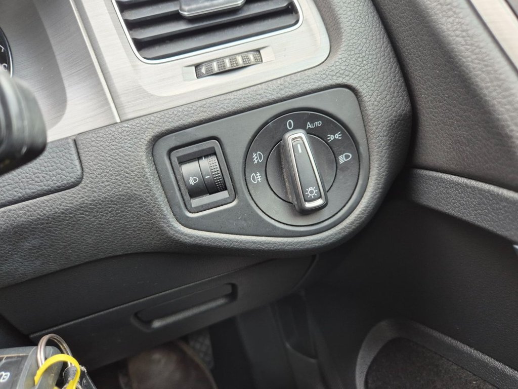 Used Volkswagen Golf 2016 for sale - 77654609: Photo 31