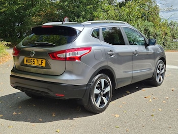 Used Nissan Qashqai 2015 for sale - 79562443: Photo