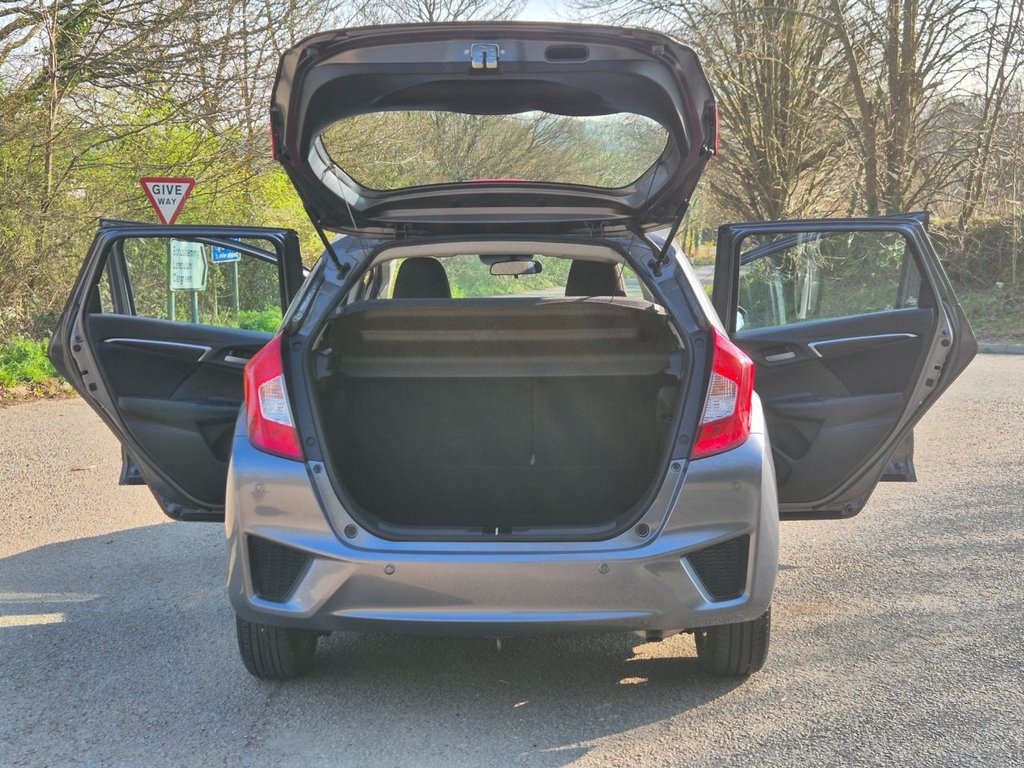 Used Honda Jazz 2017 for sale - 77971545: Photo 12