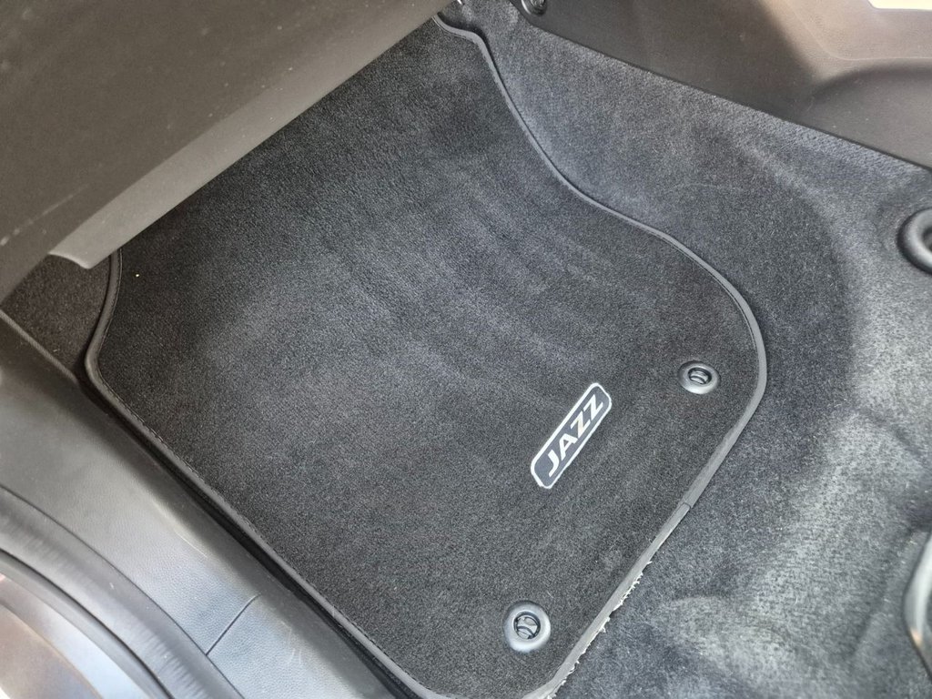 Used Honda Jazz 2017 for sale - 77971545: Photo 35