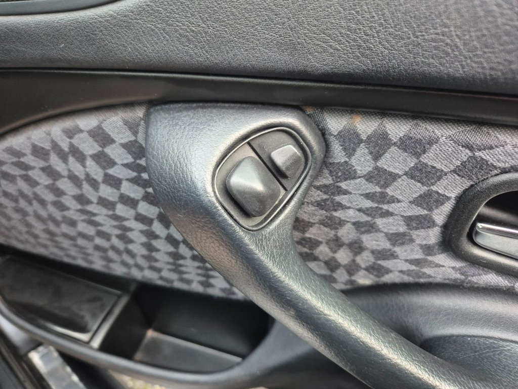 Used BMW Z3 2000 for sale - 77952720: Photo 37