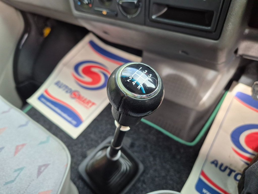 Used Volkswagen Transporter 1999 for sale - 77952309: Photo 25