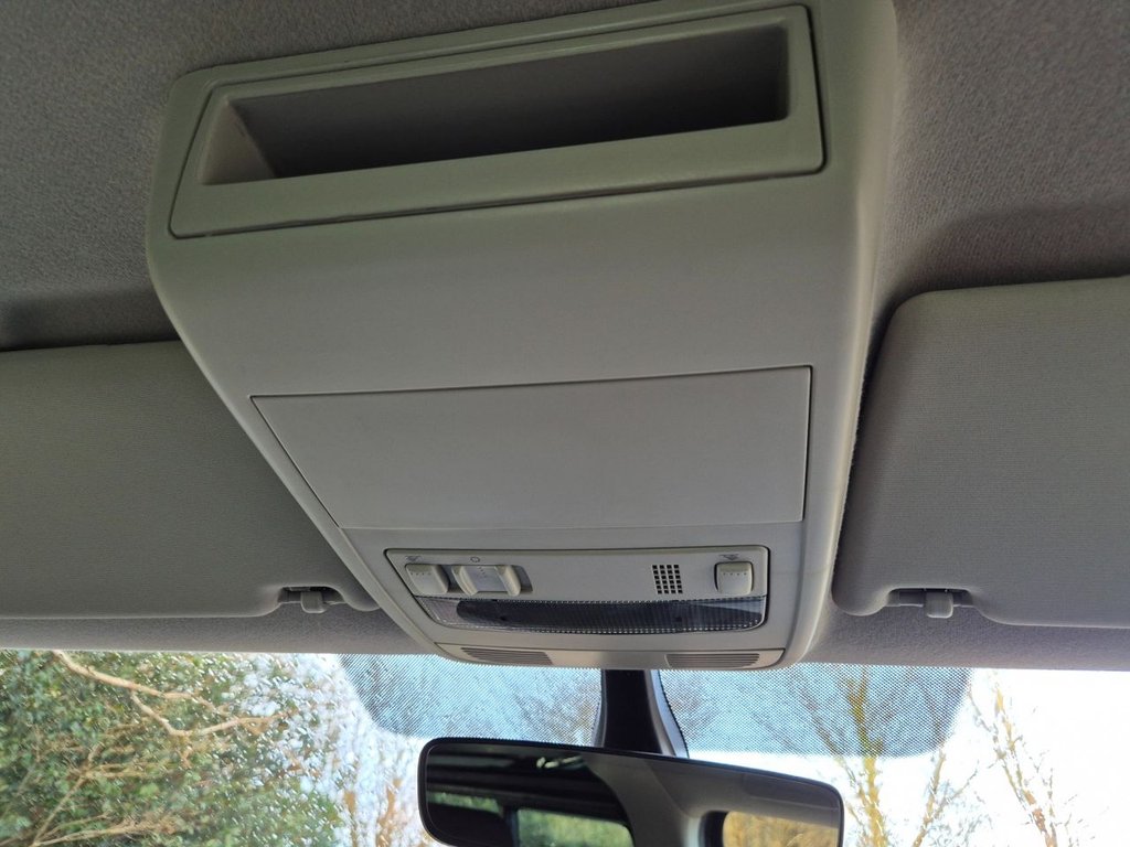 Used Volkswagen Transporter 2016 for sale - 77608717: Photo 45