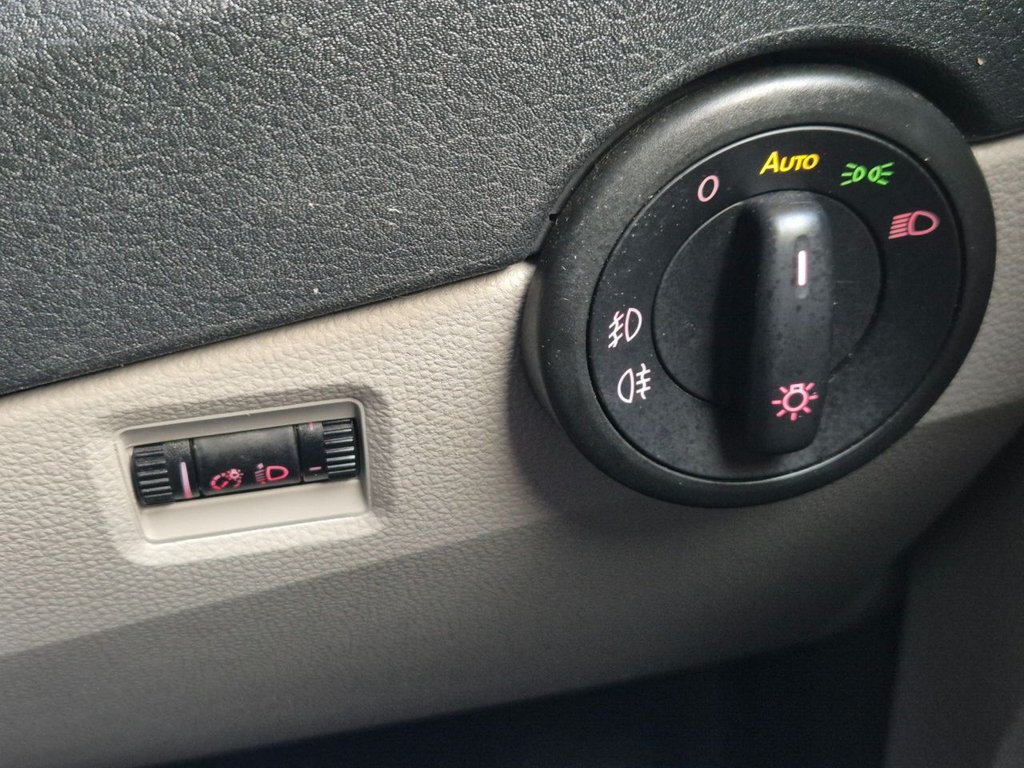 Used Volkswagen Transporter 2016 for sale - 77608717: Photo 47