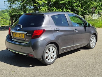Used Toyota Yaris 2017 for sale - 78677824: Photo