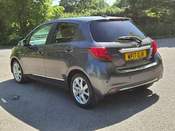 Used Toyota Yaris 2017 for sale - 78677824: Photo