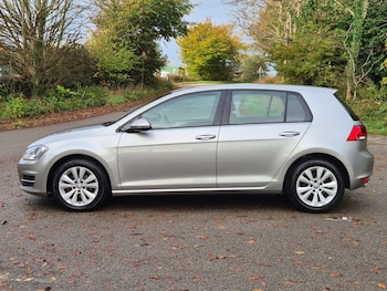 Used Volkswagen Golf 2014 for sale - 76514535: Photo