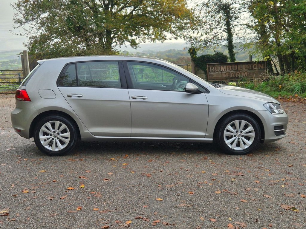 Used Volkswagen Golf 2014 for sale - 76514535: Photo 6