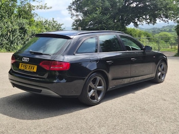 Used Audi A4 Avant 2011 for sale - 79046084: Photo