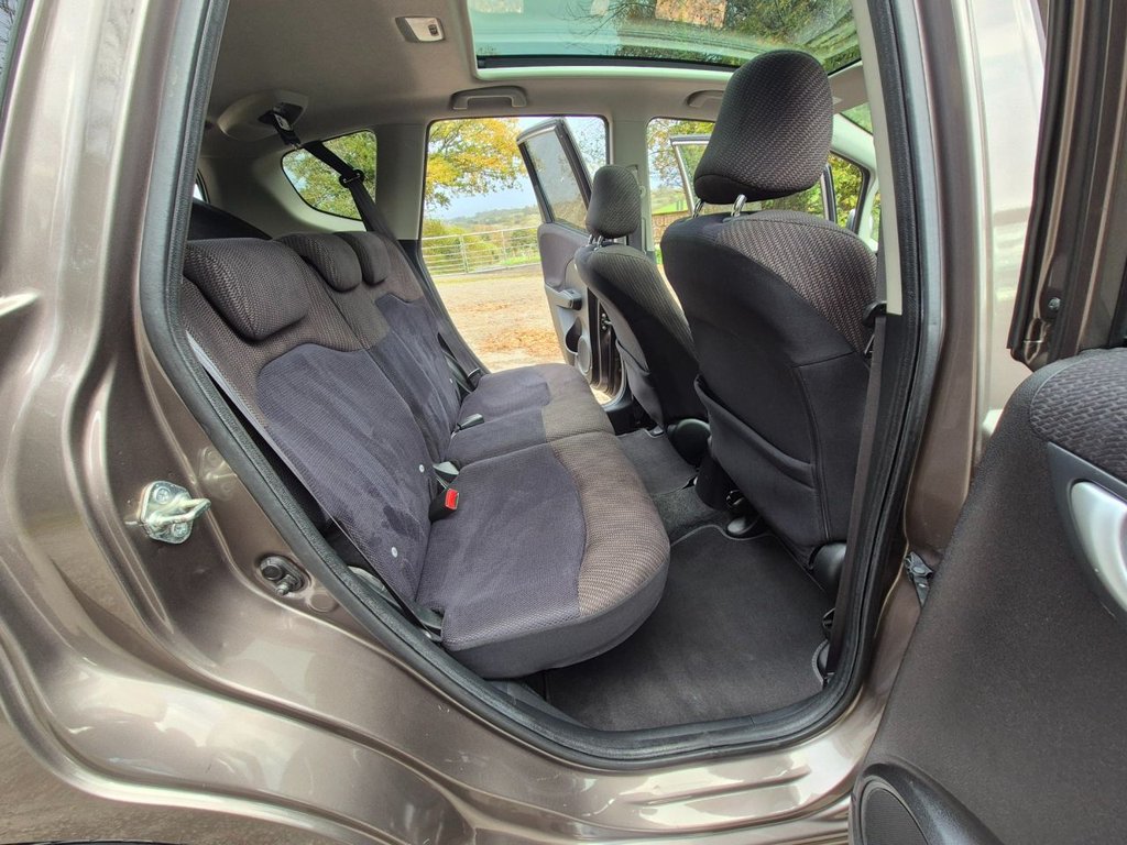 Used Honda Jazz 2013 for sale - 76546733: Photo 10