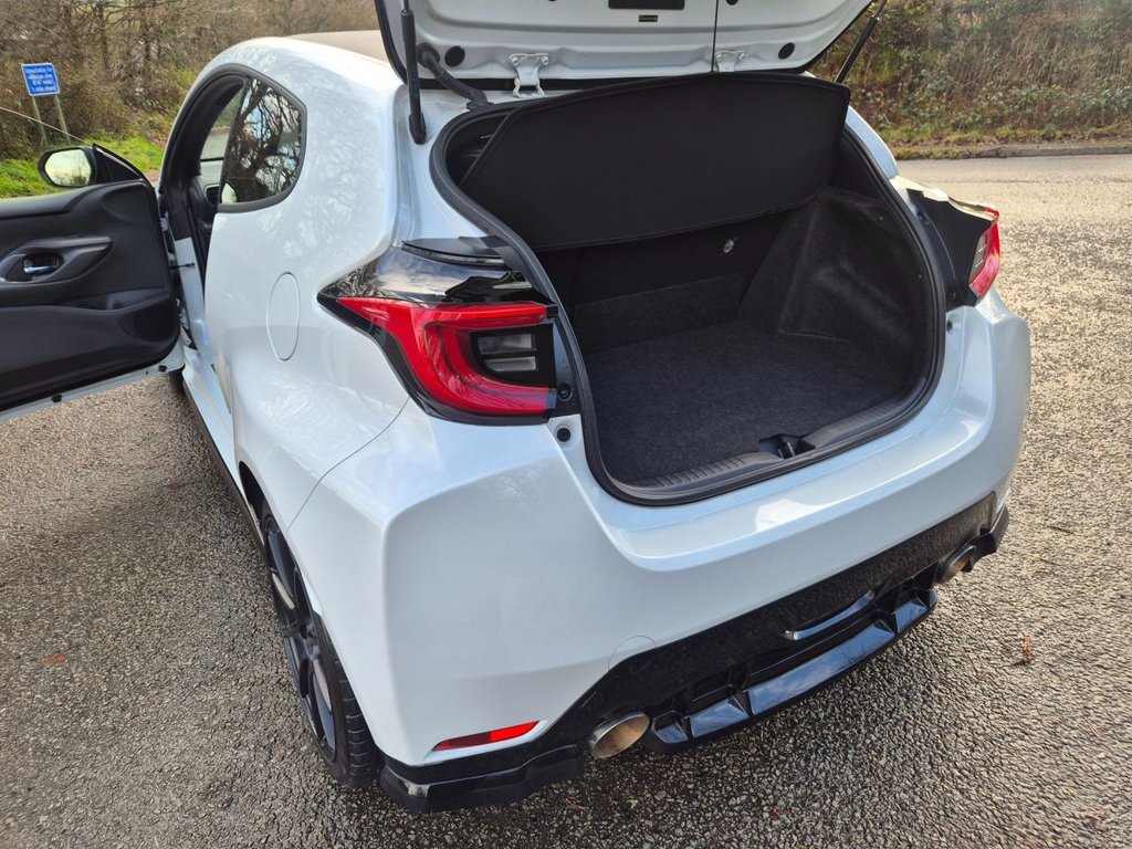 Used Toyota Yaris 2021 for sale - 77520624: Photo 16