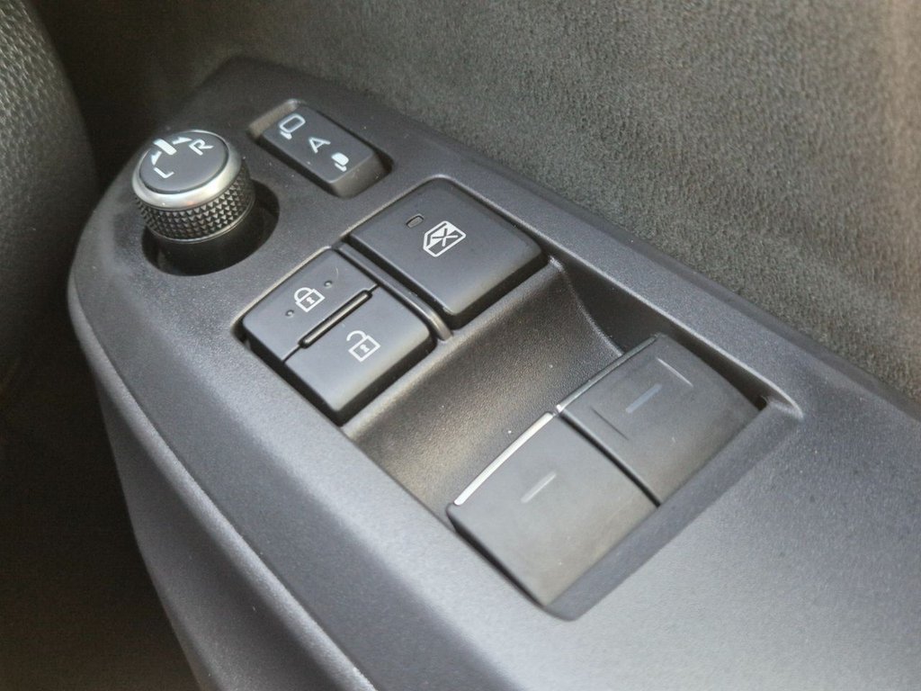 Used Toyota Yaris 2021 for sale - 77520624: Photo 33