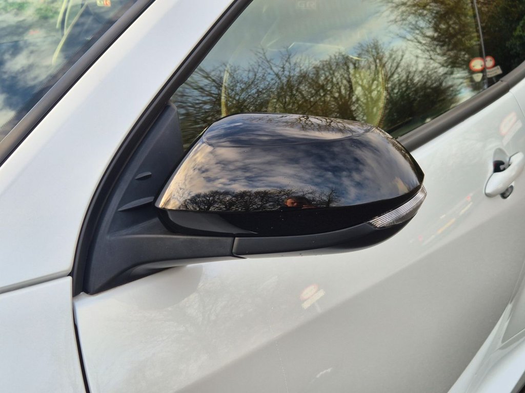 Used Toyota Yaris 2021 for sale - 77520624: Photo 44