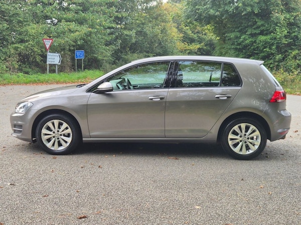 Used Volkswagen Golf 2014 for sale - 76132475: Photo 5