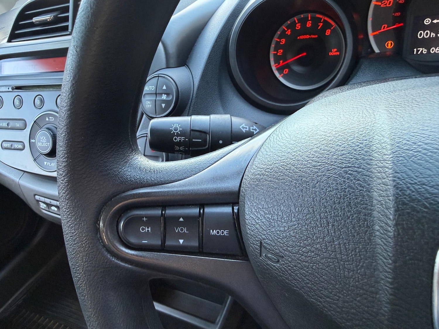 Used Honda Jazz 2012 for sale - 76913424: Photo 25