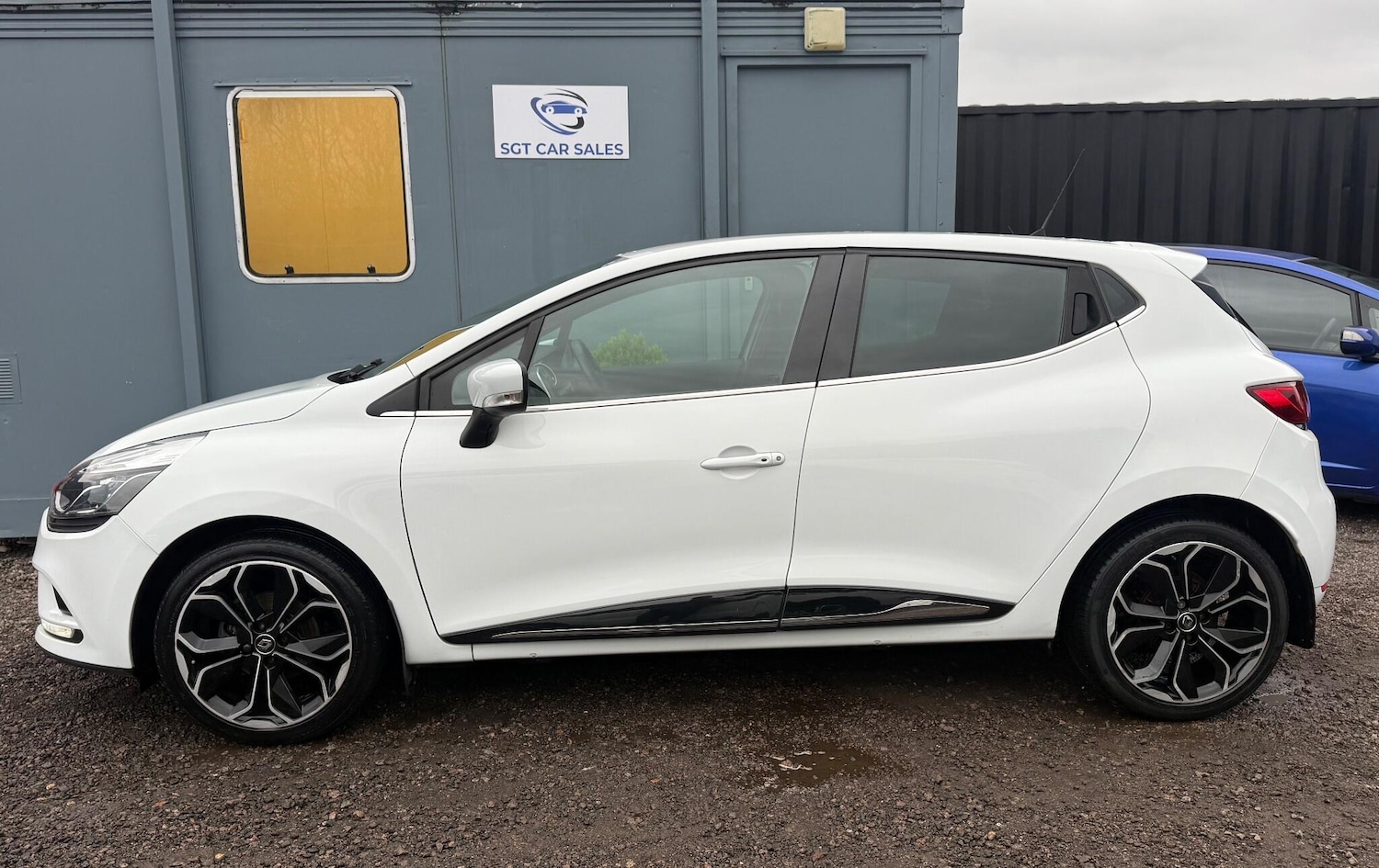 Used Renault Clio 2018 for sale - 76942598: Photo 12