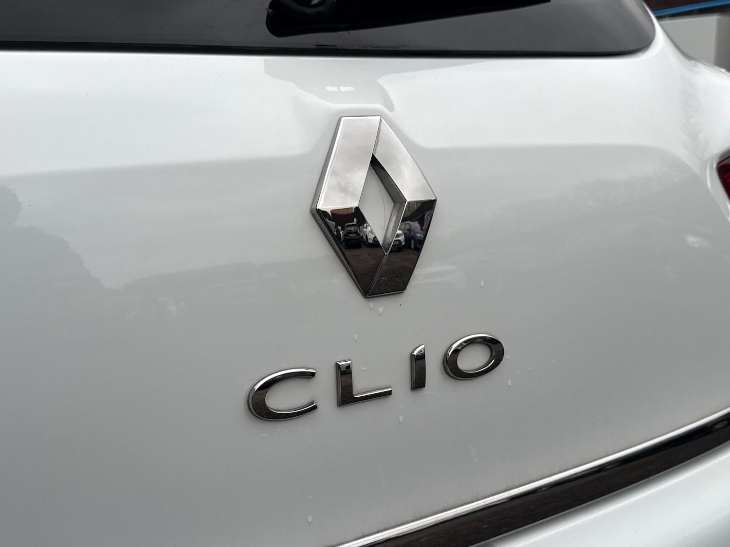 Used Renault Clio 2018 for sale - 76942598: Photo 19