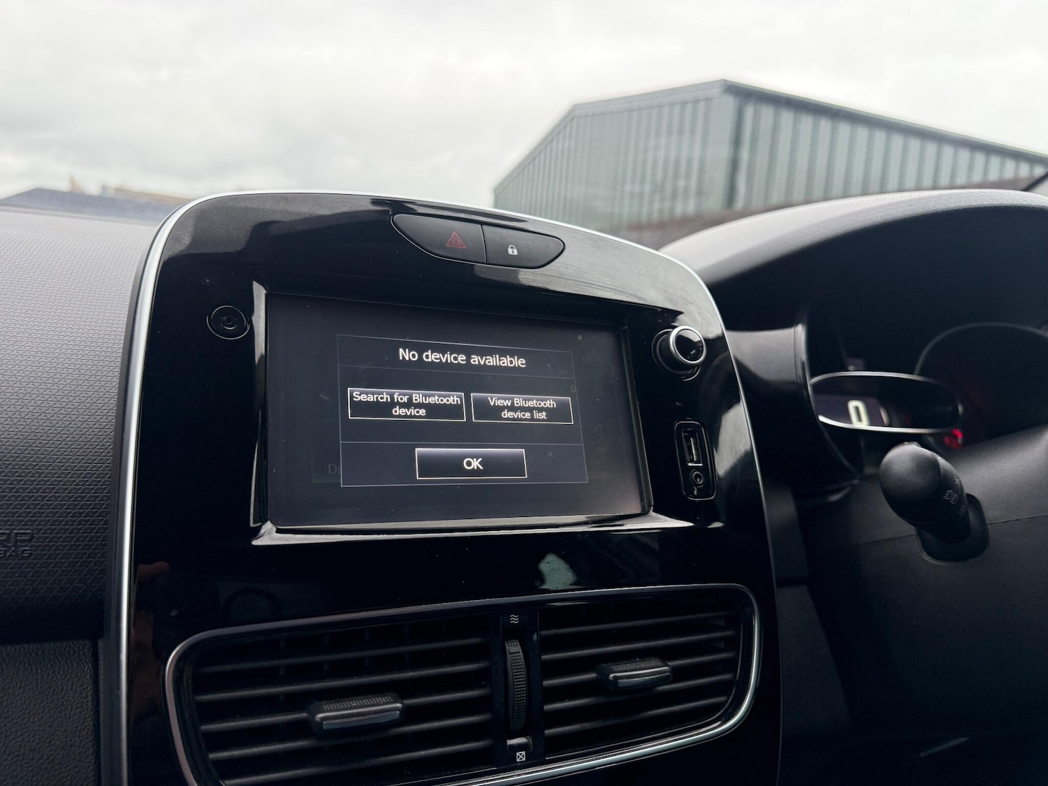 Used Renault Clio 2018 for sale - 76942598: Photo 33